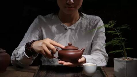 茶香满溢宝宝饮，天然好味道